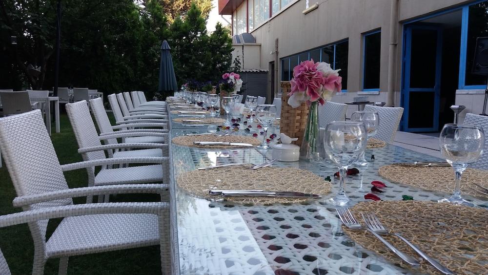 Dafne Hotel Ankara Zewnętrze zdjęcie